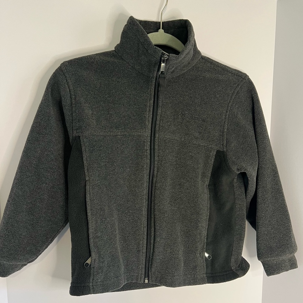 Columbia boys size 8 fleece zip up